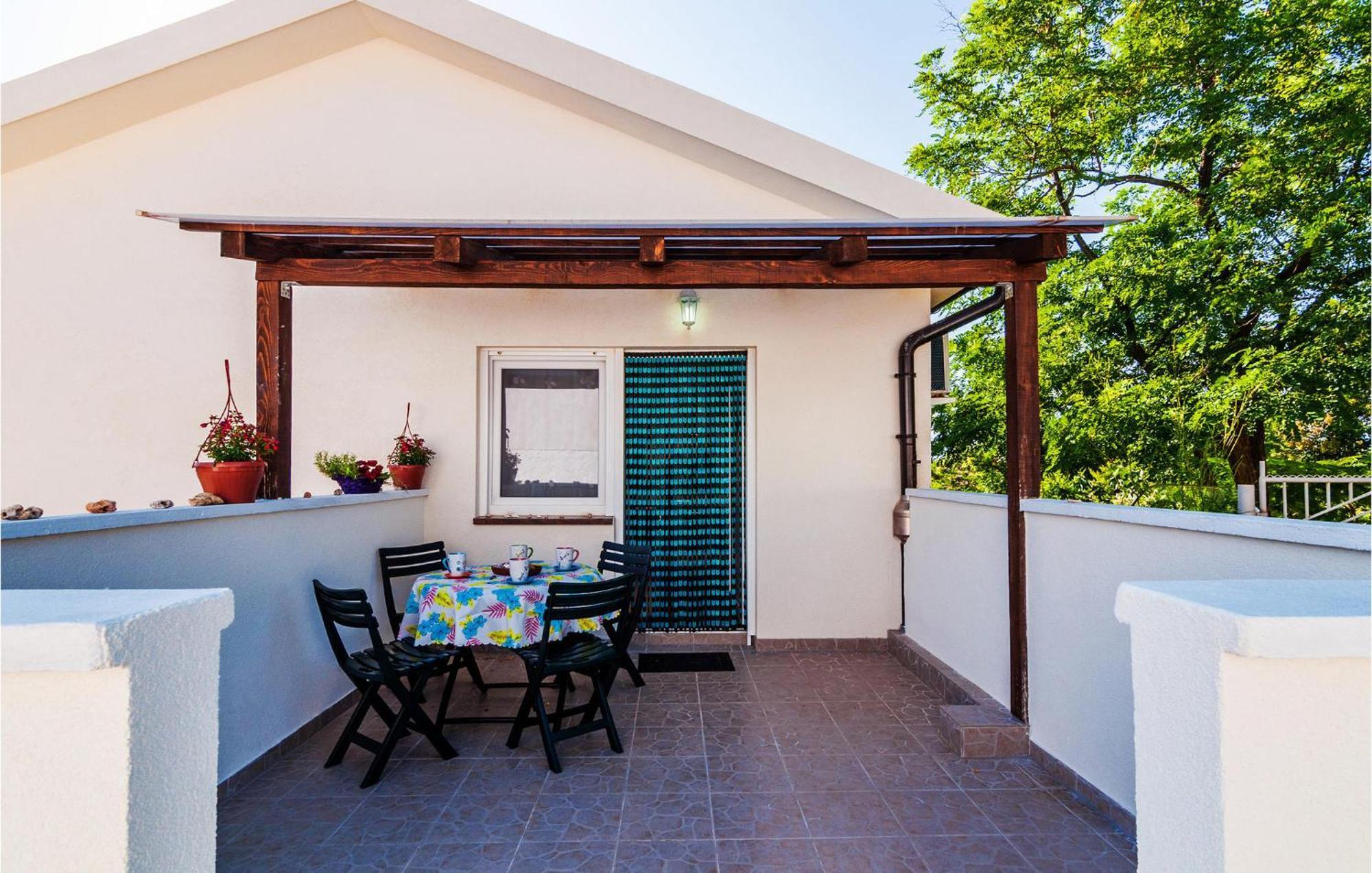 Nice Apartment In Vinjerac With Kitchen エクステリア 写真